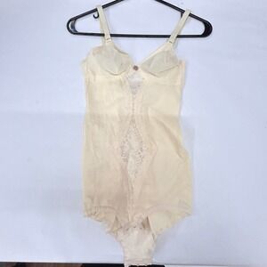 Vintage Girdle Body Briefer 34B Ivory Lace Shapewear Lingerie Pinup MacBess